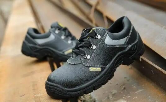 劳保鞋是绝缘鞋吗劳保鞋分类有哪些